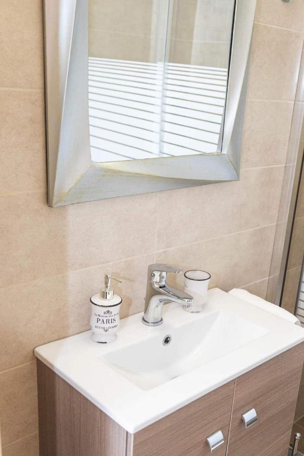 Goldenspace Exquisite Suite Near The Port Volos Bagian luar foto