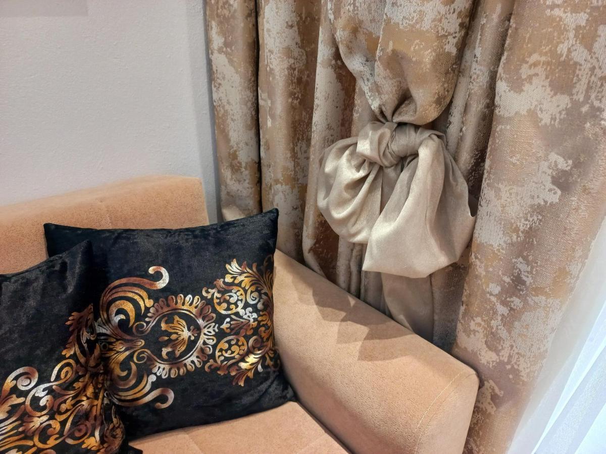 Goldenspace Exquisite Suite Near The Port Volos Bagian luar foto