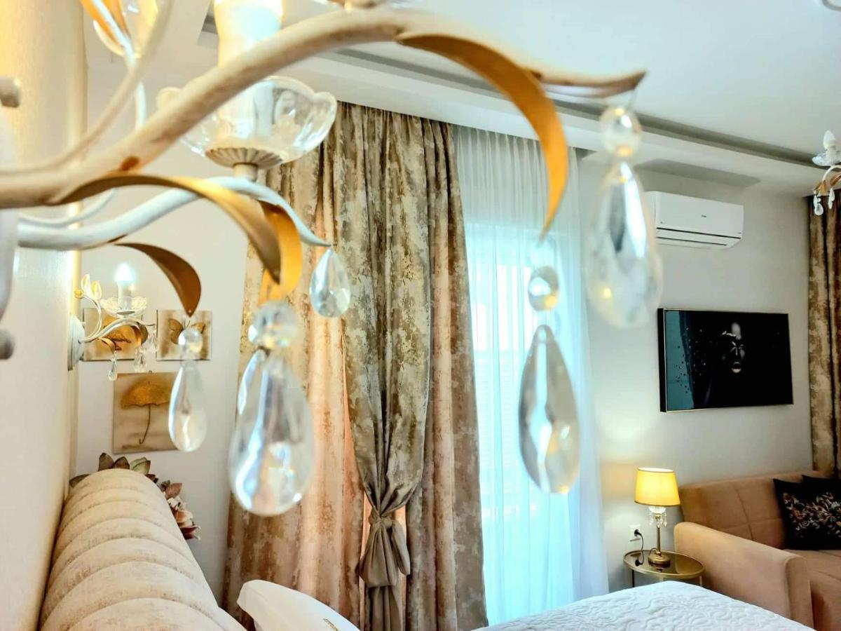 Goldenspace Exquisite Suite Near The Port Volos Bagian luar foto