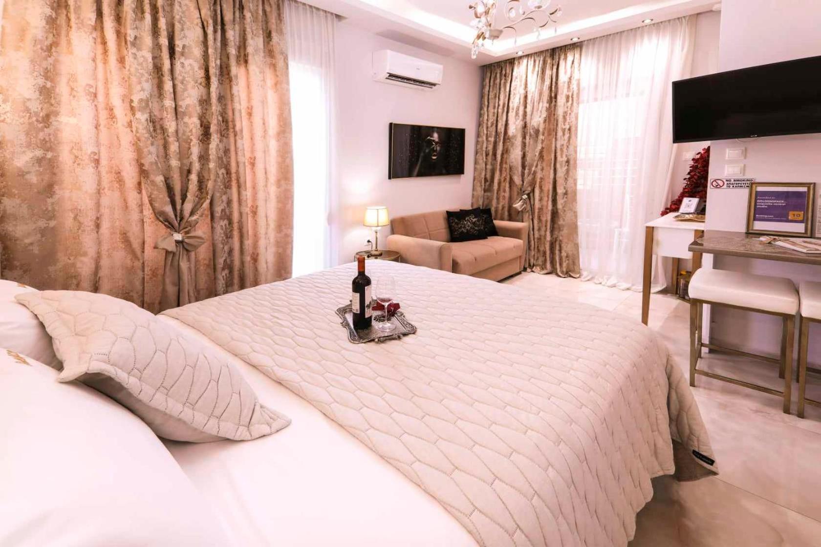 Goldenspace Exquisite Suite Near The Port Volos Bagian luar foto